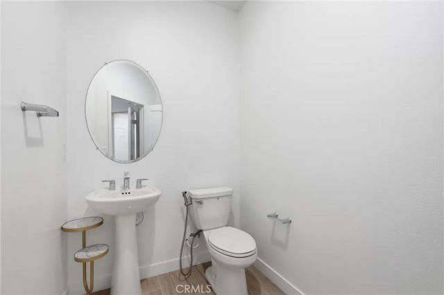 1905 Pienza, Corona, CA 92882