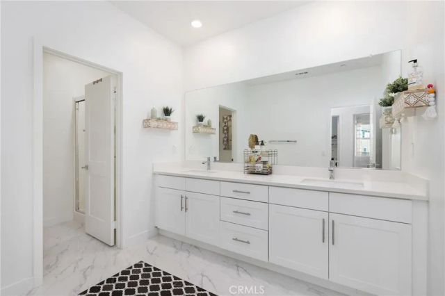 1905 Pienza, Corona, CA 92882