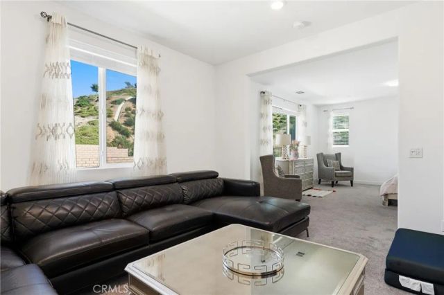 1905 Pienza, Corona, CA 92882