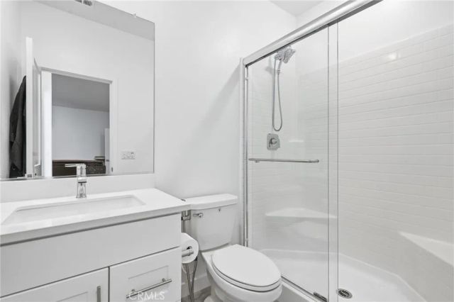 1905 Pienza, Corona, CA 92882