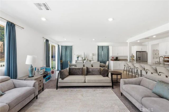 1905 Pienza, Corona, CA 92882
