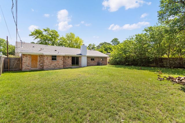 1801 Belford DR, Austin, TX 78757