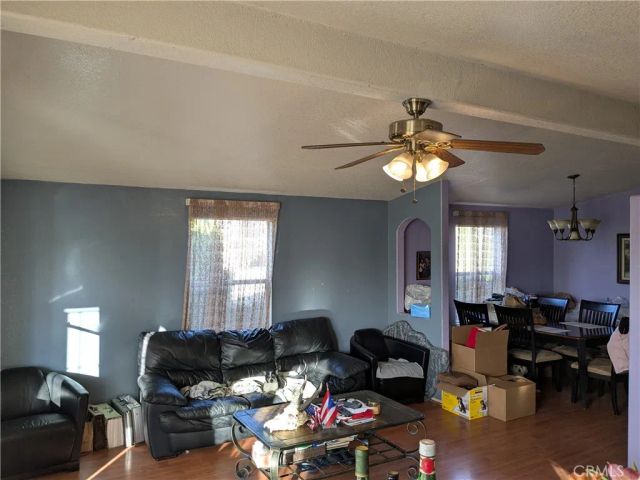 27361 Sierra 1, Canyon Country, CA 91351