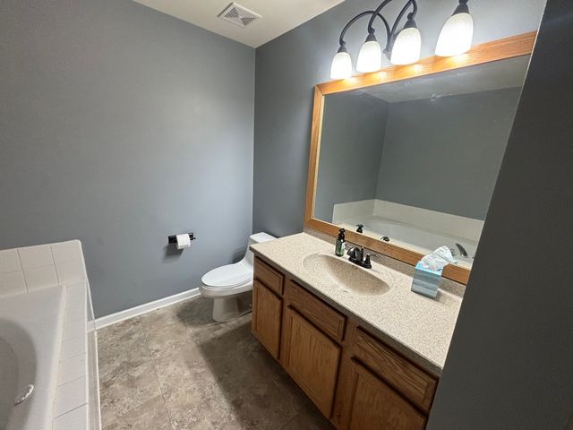 2337 Summerlin Drive, Aurora, IL 60503