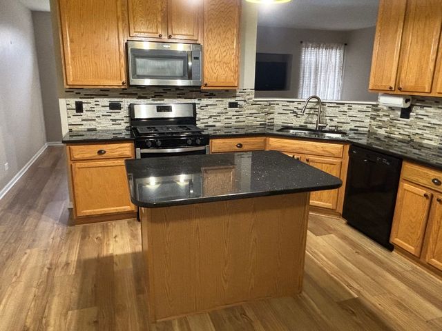 2337 Summerlin Drive, Aurora, IL 60503