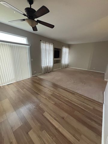 2337 Summerlin Drive, Aurora, IL 60503