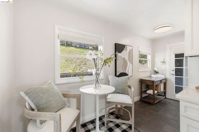 5701 Snake Rd, Oakland, CA 94611