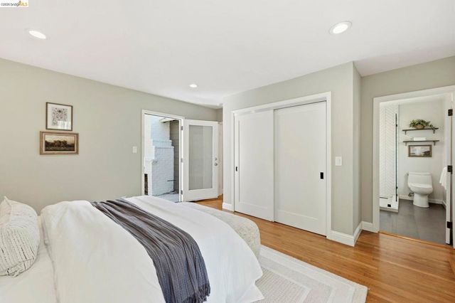 5701 Snake Rd, Oakland, CA 94611