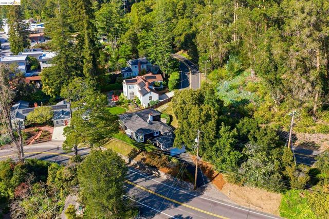 5701 Snake Rd, Oakland, CA 94611