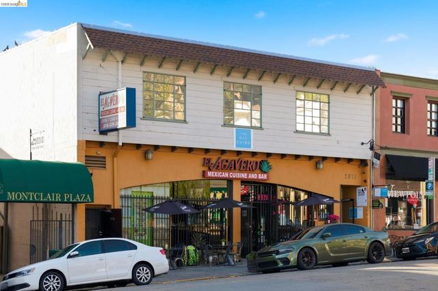 5701 Snake Rd, Oakland, CA 94611