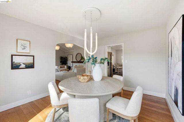 5701 Snake Rd, Oakland, CA 94611