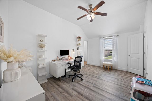 110 N Pasture CV, Hutto, TX 78634