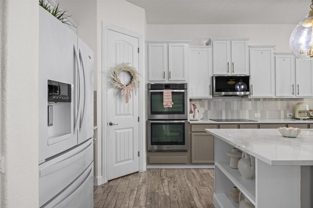 110 N Pasture CV, Hutto, TX 78634