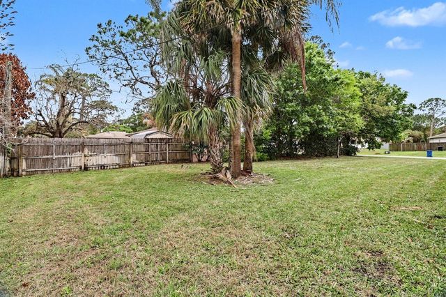 875 Gabriel Avenue NE, Palm Bay, FL 32907