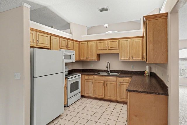 875 Gabriel Avenue NE, Palm Bay, FL 32907