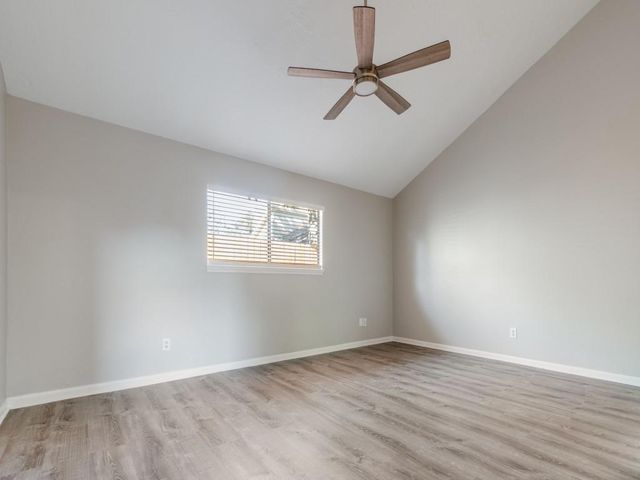 105 Old Bridge Lake, Houston, TX 77069