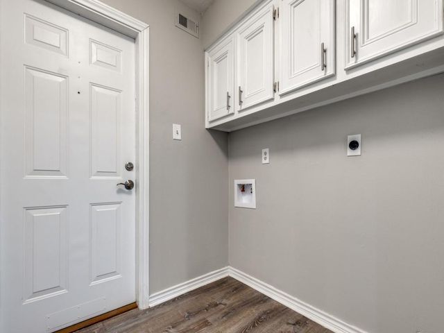 105 Old Bridge Lake, Houston, TX 77069