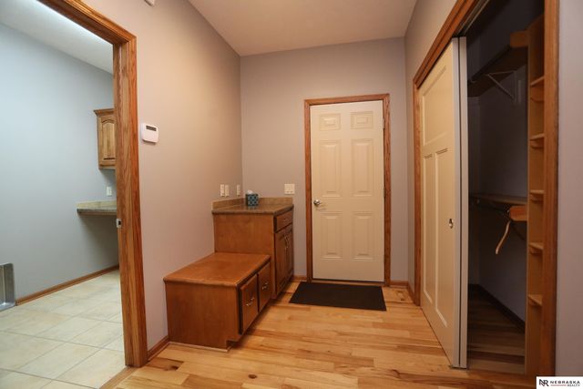 8536 S 102nd Street, La Vista, NE 68128