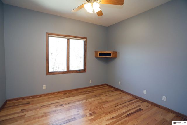 8536 S 102nd Street, La Vista, NE 68128