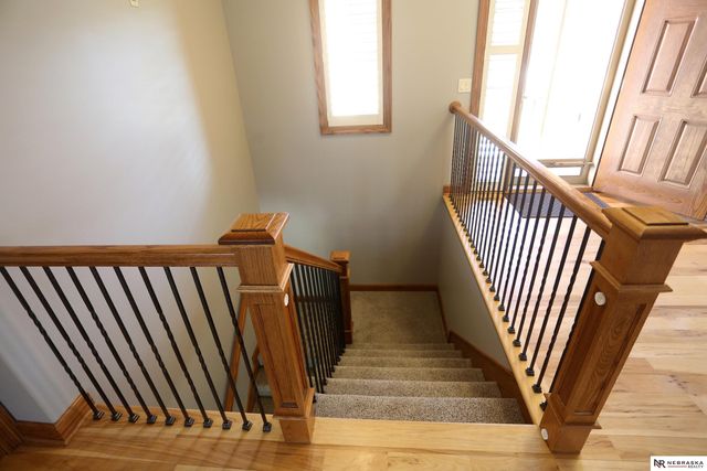 8536 S 102nd Street, La Vista, NE 68128