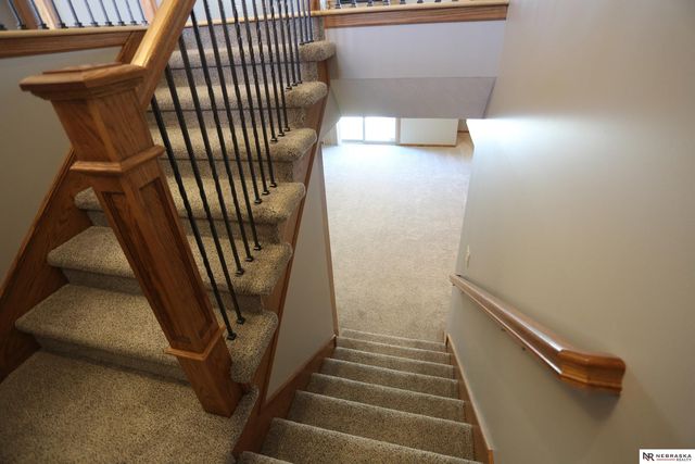 8536 S 102nd Street, La Vista, NE 68128