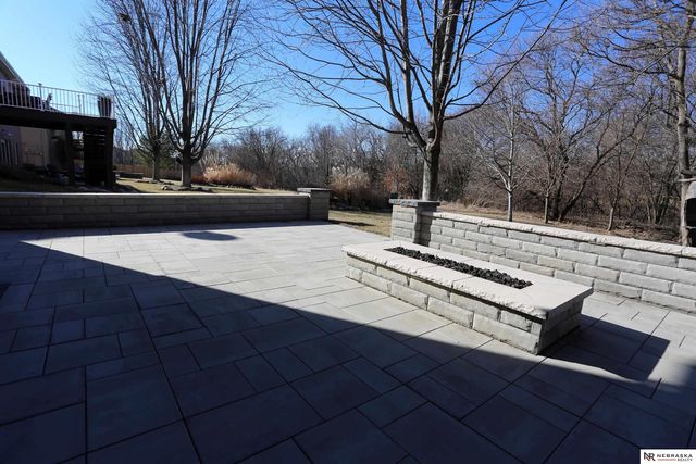 8536 S 102nd Street, La Vista, NE 68128