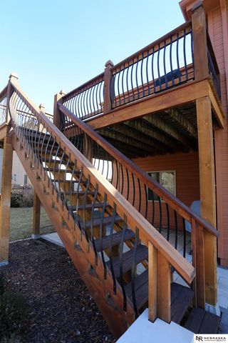 8536 S 102nd Street, La Vista, NE 68128