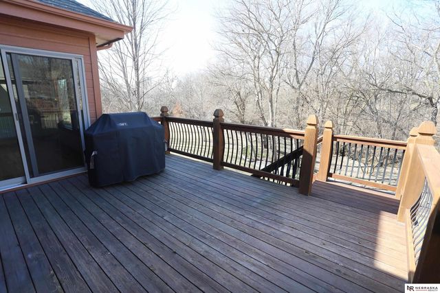 8536 S 102nd Street, La Vista, NE 68128