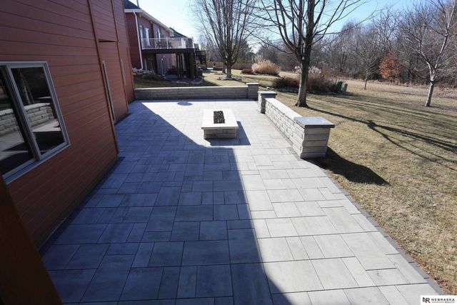 8536 S 102nd Street, La Vista, NE 68128