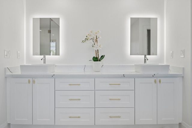 600 SW 8th Terrace, Fort Lauderdale, FL 33315