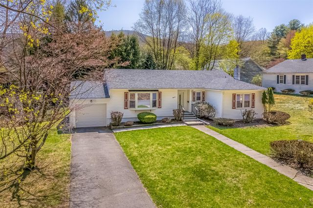 18 Sandra Street, Ellenville, NY 12428