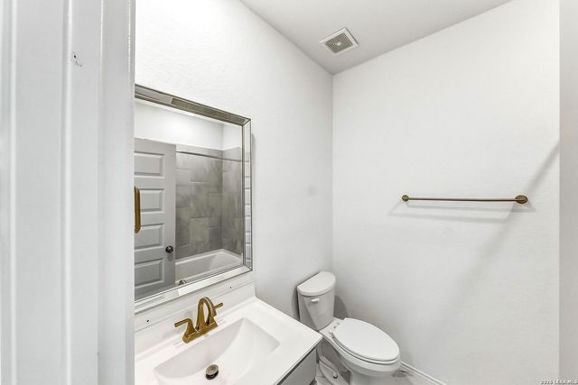 207 Brook Shadow, Cibolo, TX 78108