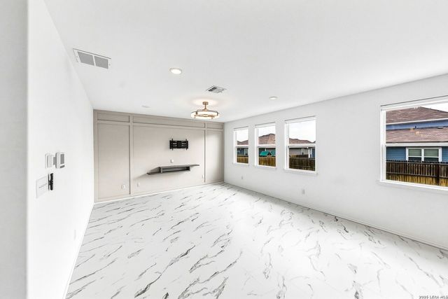 207 Brook Shadow, Cibolo, TX 78108
