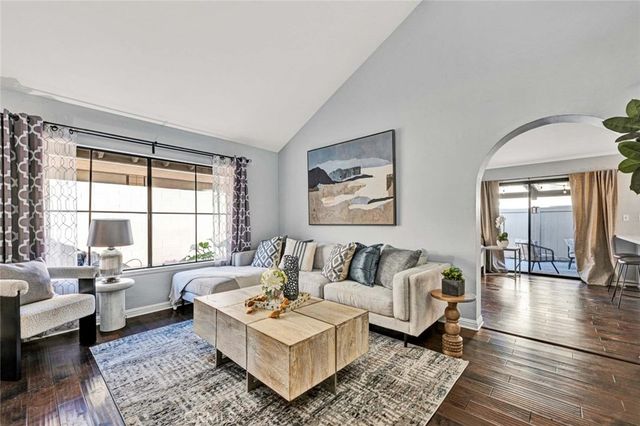 18124 Old Trail Lane, Fountain Valley, CA 92708