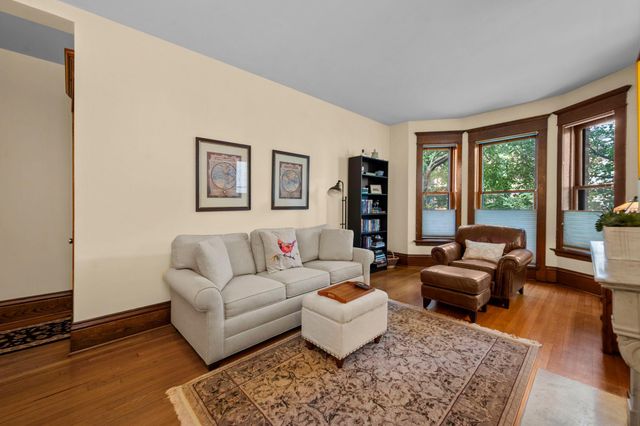 294 Dayton Avenue 1E, Saint Paul, MN 55102