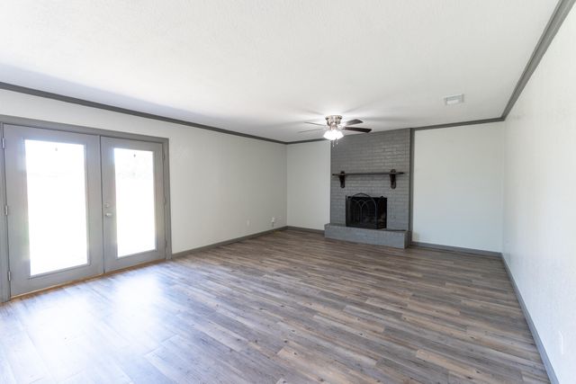 5502 3rd Street, Lubbock, TX 79416