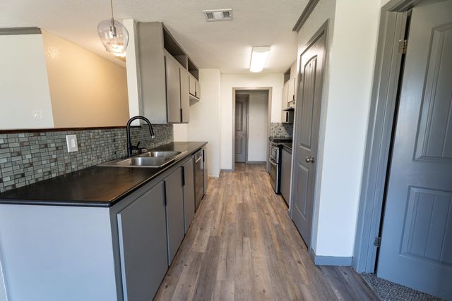 5502 3rd Street, Lubbock, TX 79416