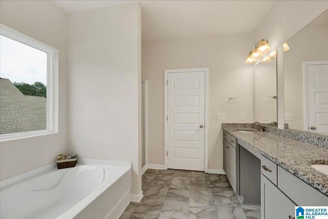 582 BRIDLEWOOD CIRCLE, Morris, AL 35116