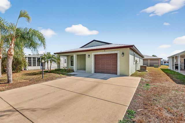 7 Aragon Lane, Port St. Lucie, Port St Lucie, FL 34952