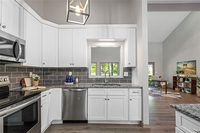 352 Theresa Court, Tucker, GA 30084