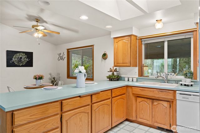 15728 Wildaire Drive SE, Yelm, WA 98597