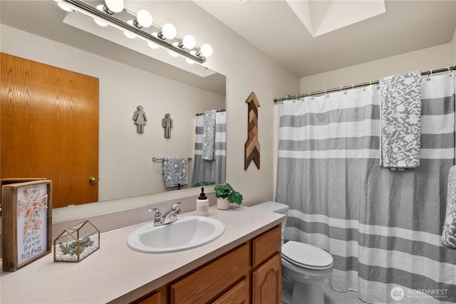 15728 Wildaire Drive SE, Yelm, WA 98597