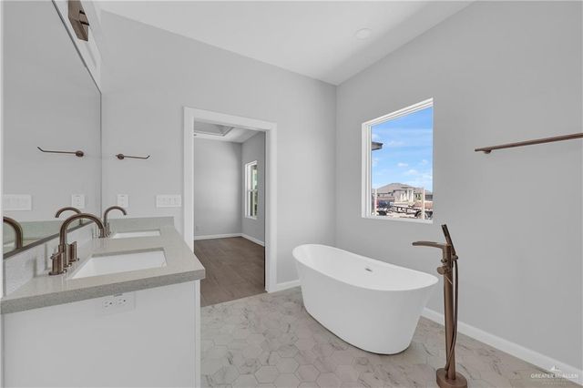 2905 Arboledas Drive, San Juan, TX 78589