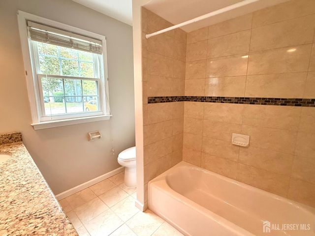 902 Woodhaven Drive, Edison, NJ 08817