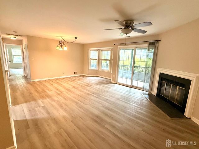 902 Woodhaven Drive, Edison, NJ 08817