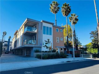 11815 W Holly Way, Valley Village, CA 91607