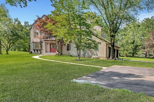 16 Dorland Farm Ct, Montgomery Twp., NJ 08558