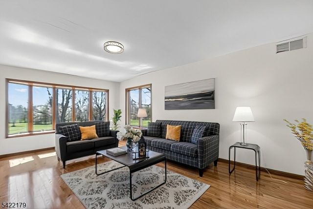 16 Dorland Farm Ct, Montgomery Twp., NJ 08558