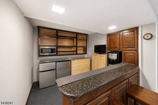 105 N 13Th St, Kenilworth Boro, NJ 07033