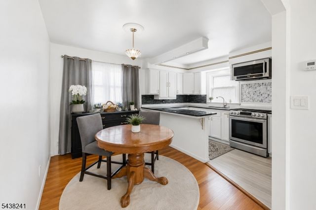 105 N 13Th St, Kenilworth Boro, NJ 07033